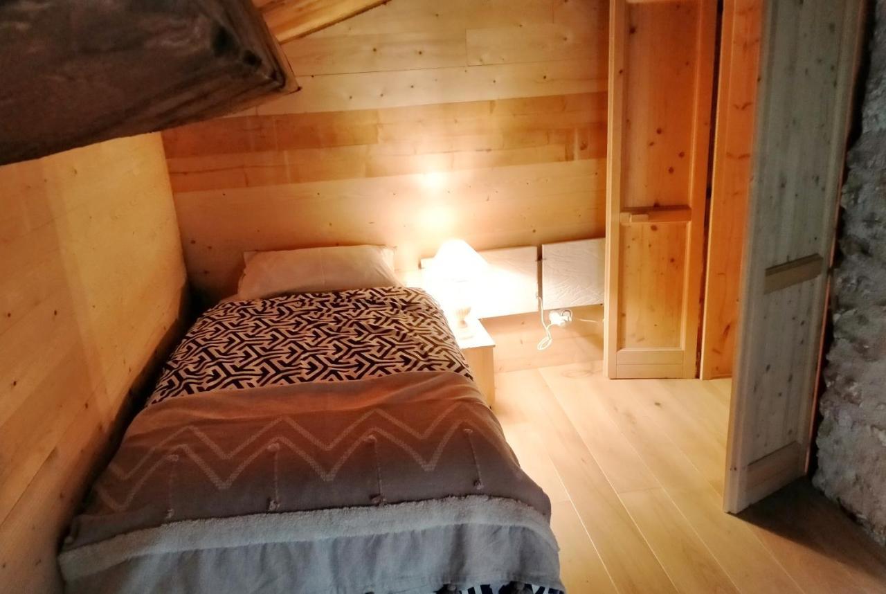 Maison En Pierre Fiastra Eksteriør billede